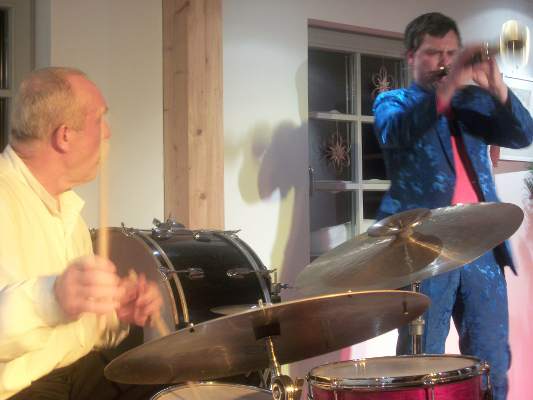 Hartmut Dorschner mit Saxophon, Gnter Baby Sommer Drumms
